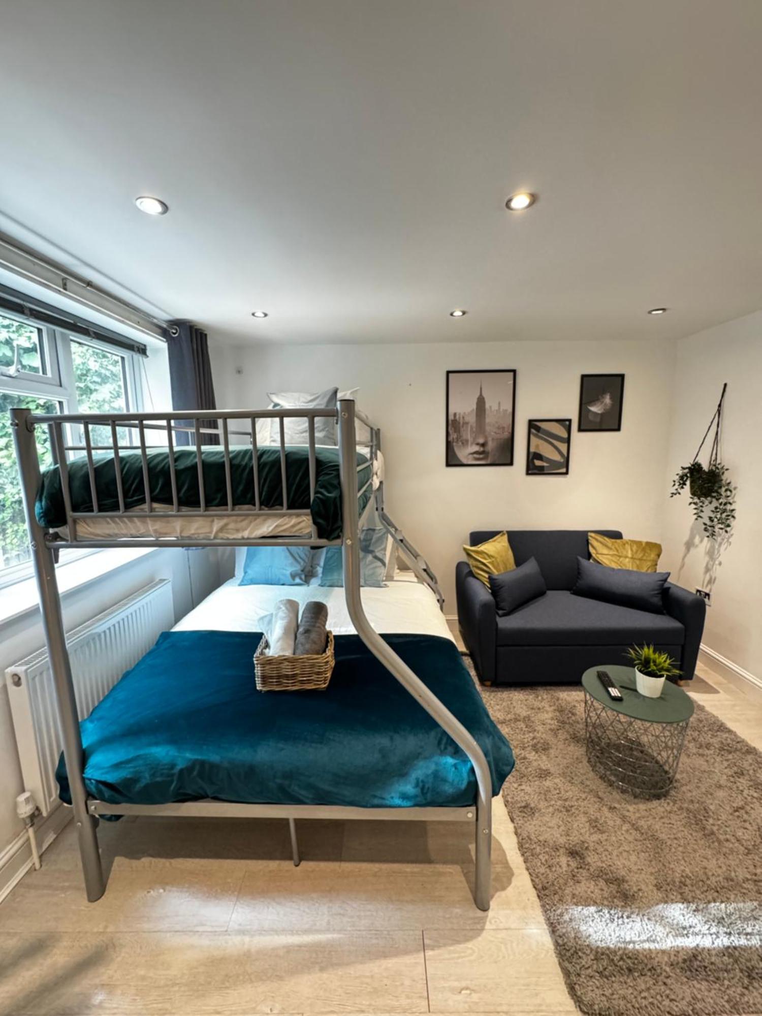 En-Suite Bedroom For Up To 4! Sofa Bed - Near Stratford London Eksteriør billede