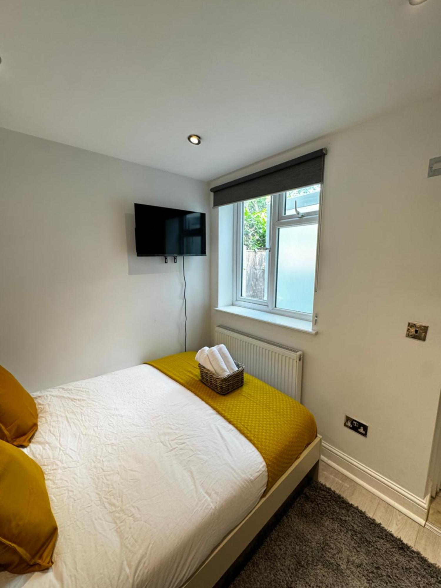 En-Suite Bedroom For Up To 4! Sofa Bed - Near Stratford London Eksteriør billede