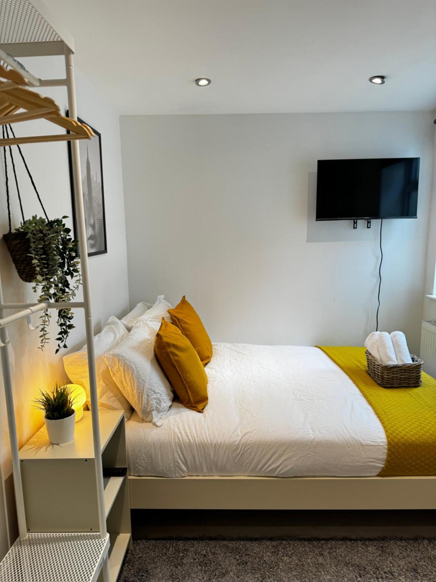 En-Suite Bedroom For Up To 4! Sofa Bed - Near Stratford London Eksteriør billede